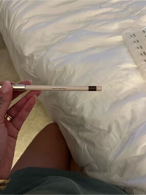 Rare Beauty lip liner